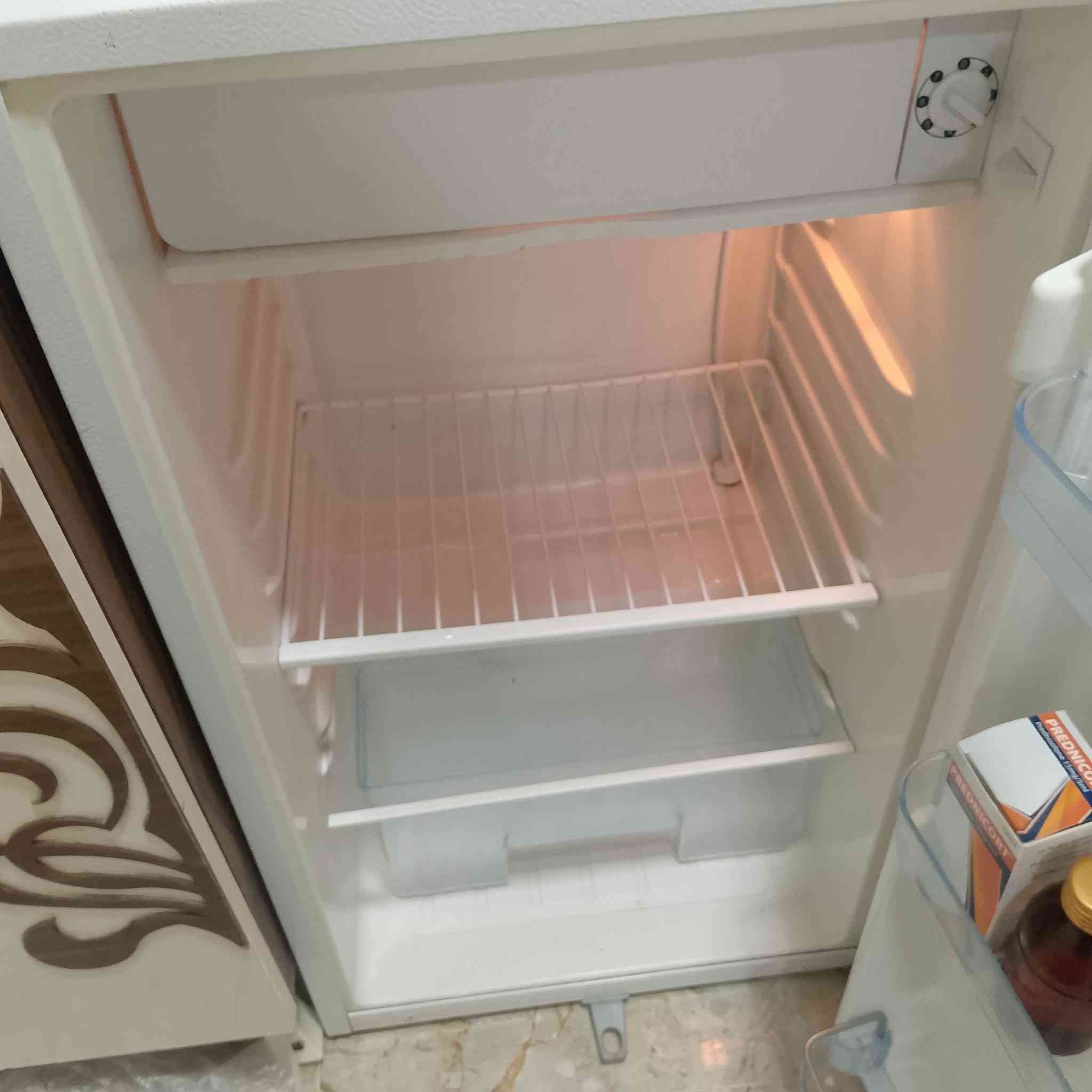 للبيع ثلاجه صغيره مال غرفه 
شغاله اي عطل مابيها 
سبب البيع ماكو مكان عندي احطها ☺️
العنوان الانبار راوه القادسية


**إذا كنت صاحب هذا الإعلان وتريد حذفه لأي سبب، رجاءا أرسل رسالة إلى الدعم الفني**