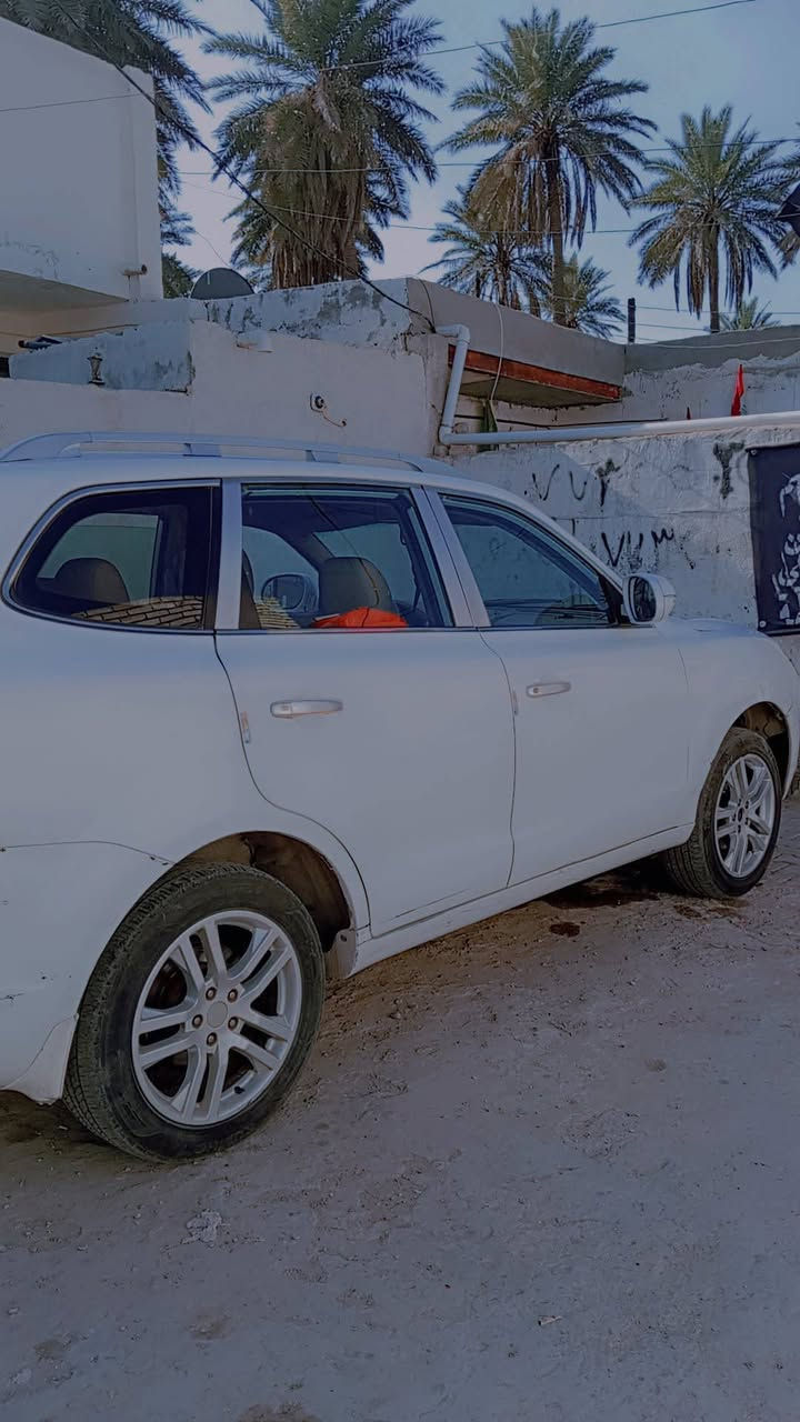 سياره هوتاي صيني امتياز ياباني 2014 لون أبيض مكفووله من صبغ وضربه خمسه ويلكب تاير اشاير بل مري ومحرك وكير كامري ياباني أبو الجف تبريد شغال  السعر 70 بي مجال قليل وترهم مراوس نزل سيارتك ونشوف الرقم ***********
