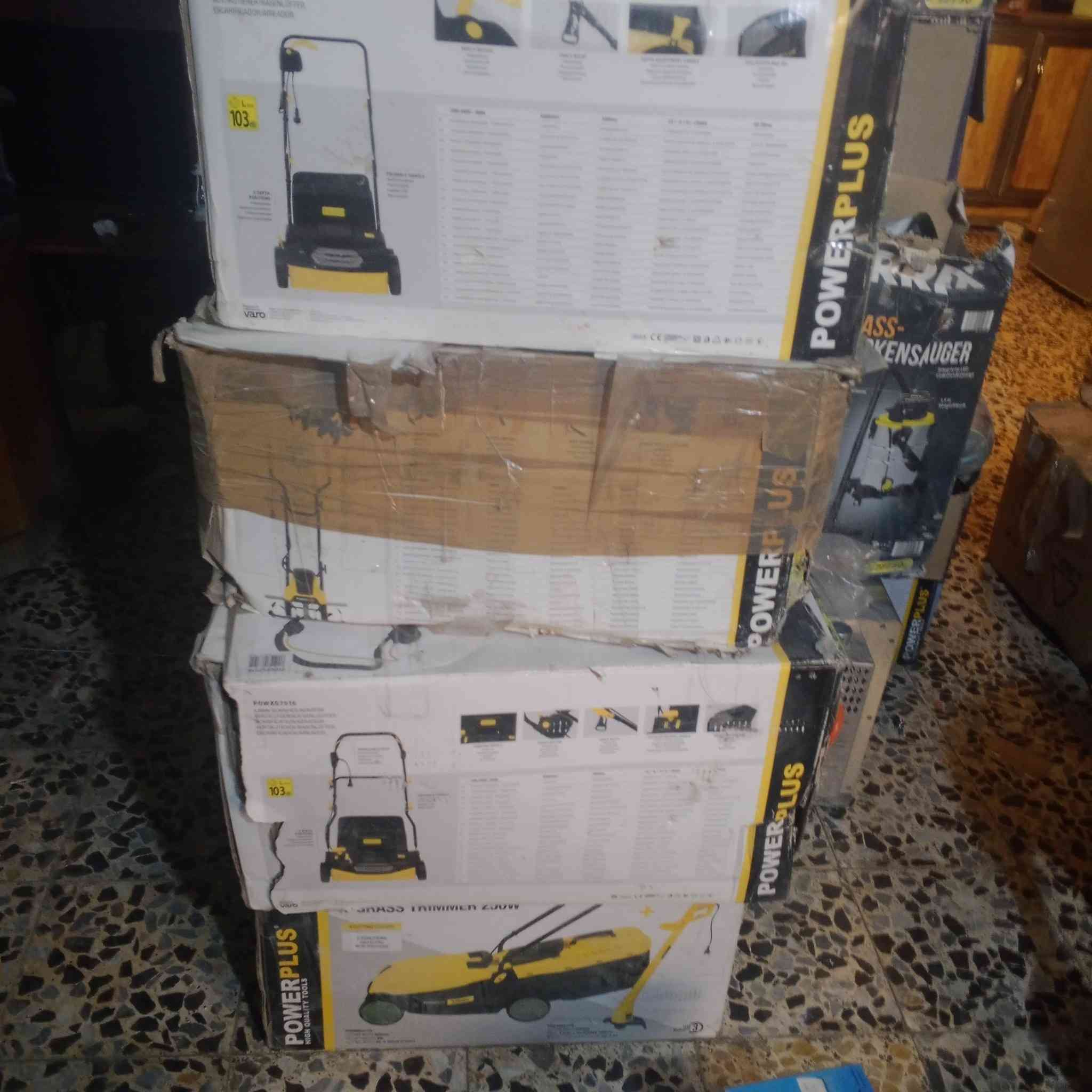 شلعه عدد البيع فحم العدد تقريبن 200سعر القطعه 10قفل بدون عمله بغداد حي السفير ***********
