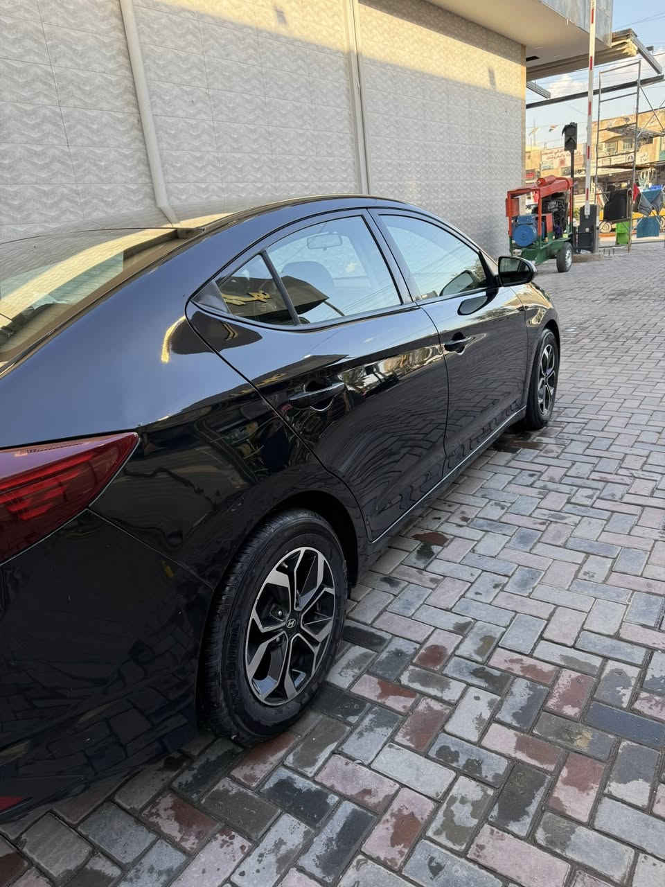 النترة 2020 امريكي حادث خلفي كير AT  فقط صندوق صبغ جاملغ بارد خلفي فقط  السيارة اربيل تحويل وكاله ماشية 64 م تحديد سرعة رادار امامي سياقة ذاتية  السيارةنضيفة جدا بيها رصعات السعر 145 او بيها مجال بسيط للستفسار *********** صاحب السيارة مكلف بالنشر او صورة رقم الشاصي موجود
