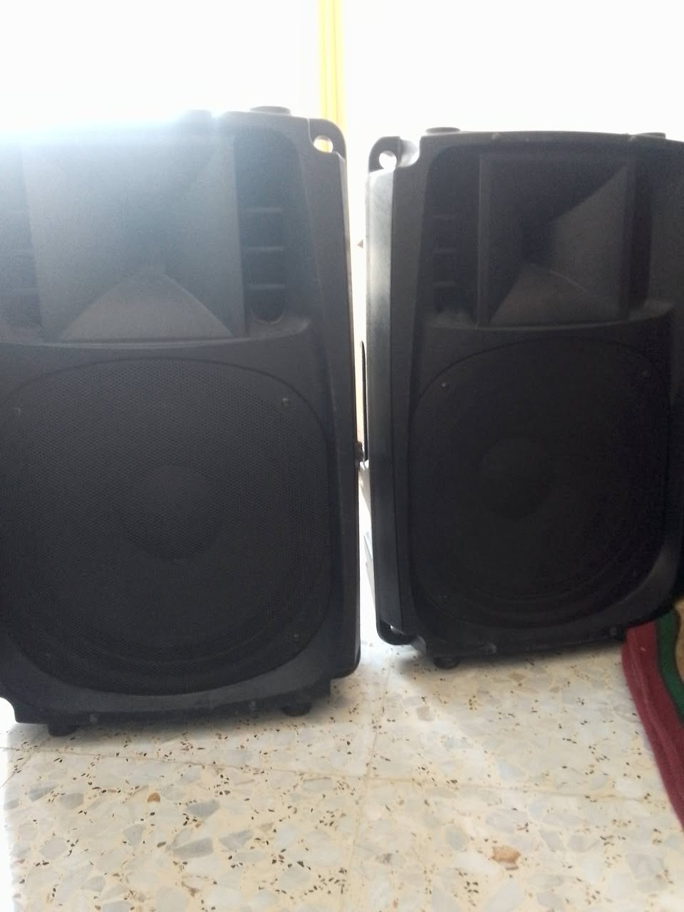 السلام عليكم هذا سماعات للبيع تعالوا خاص


**إذا كنت صاحب هذا الإعلان وتريد حذفه لأي سبب، رجاءا أرسل رسالة إلى الدعم الفني**