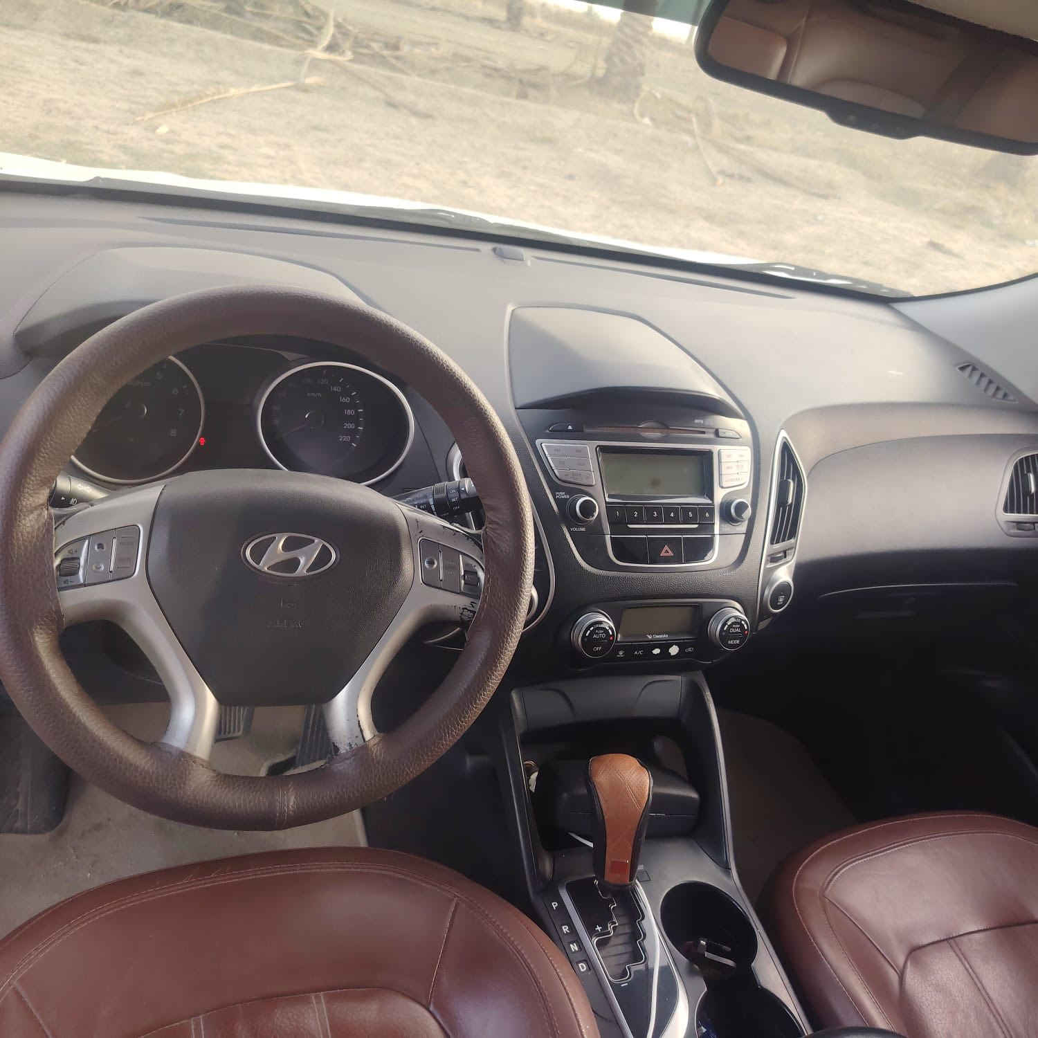 السلام عليكم رمضان كريم عليكم 
توسان 2013 بأسمي كفاله فقط جاملغ امامي ايمن صبغ وبارد شبر قبق الجنطه فول مواصفات بصمه جلد بانوراما كشن كهربائي مري شفط تحكم جهتين حساسات كامره محرك 2000 
السعر 145 مكاني نجف


**إذا كنت صاحب هذا الإعلان وتريد حذفه لأي سبب، رجاءا أرسل رسالة إلى الدعم الفني**