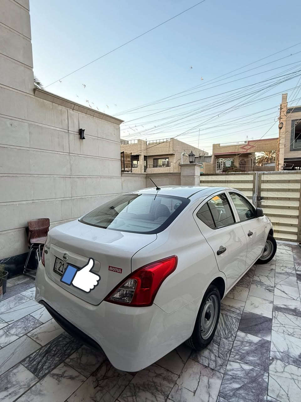 السلام وعليكم
للبيع نيسان 
سني٢٠٢٠ 
رقم سليمانية بأسمي
الرقم الجديد الأنكليزي
ماشية 53000

المواصفات :-
شاشة 
كامرة 
بريكABS
كير اوتماتيك عادي
مانع تزحلق ESD
سويج عدد ٢
كبات اصلية
سبير منازل

السيارة بدون قطرة صبغ
فقط مكانين بارد بدون فتح  
محرك كير كهربائيات كفالة
اي استفسار تعال خاص او اتصل
***********
عنوان السيارة 
بغداد حي الخظراء
