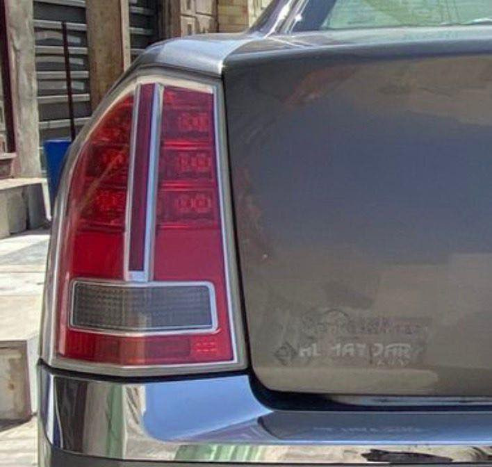 موديل 12 داخلل عسلي محدث داخل وخارج بدون حادث بدون صبغ بدون ايرباك بارد قليل عربانه خلفية واكسل وكاردن مال 22 ويل مكسيكي كلاصات حار بارد دمام خلفي استخدام شخصي رقم أربيل بأسمي هزه جديده 
السعر 180 بيها مجال 
***********
