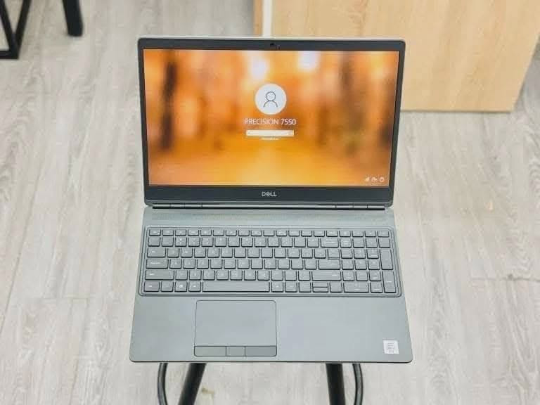 💪🏻🚨 Dell Precision 7550 🔥

🎯 أداء جامد وسريع – تصميم أنيق – حالة فوق الممتازة ومواصفات عالية للمحترفين

🔹 المعالج: Intel Core i7-10850H – جيل عاشر

🔹 كارت الشاشة: NVIDIA Quadro T2000 – 4GB

🔹 الرام: 16GB DDR4

🔹 التخزين: 512GB SSD NVMe

🔹 الشاشة: 15.6 بوصة – دقة وألوان مميزة

🔹 البطارية: Excellent – تدوم لفترات طويلة

💼 مناسب لـ:

مصممين الجرافيك والـ 3D

مهندسين التصميم والـ CAD

المونتاج وصناعة المحتوى

المبرمجين وأصحاب الأعمال الكبيرة

شاحن وبطاريه اوريچنال 🔴

الجهاز فرز اول نفس حالة الجديد بالظبط 🔴

ضمان سنه كامله 🛑

للسعر والاستفسار ابعتلي مسدچ عالخاص 🤍


**إذا كنت صاحب هذا الإعلان وتريد حذفه لأي سبب، رجاءا أرسل رسالة إلى الدعم الفني**