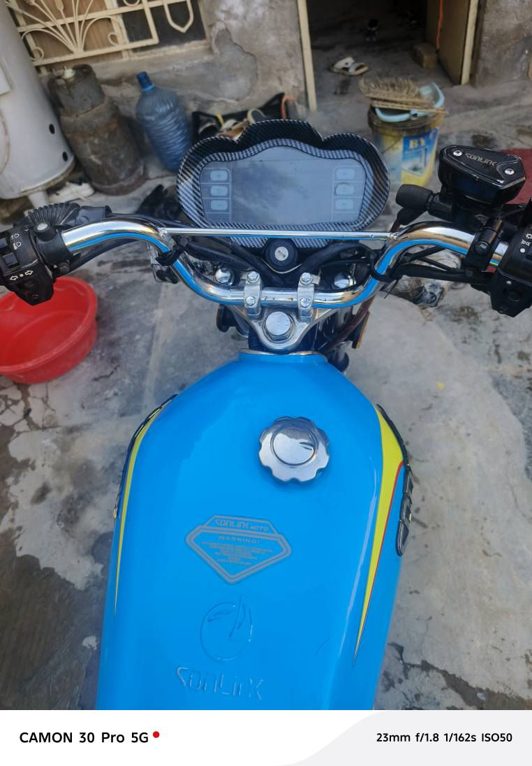 السلام عليكم سولنك موديل 2024 دراجه بحاله الزمالك جديده مكفوله كفاله عامه دراجه بصمه تشغيل عن بعد جيب فيتر وفحص اوراق اصوليه مكاني بغداد مدينه الصدر السعر750رقمي *********** بغداد, العراق
