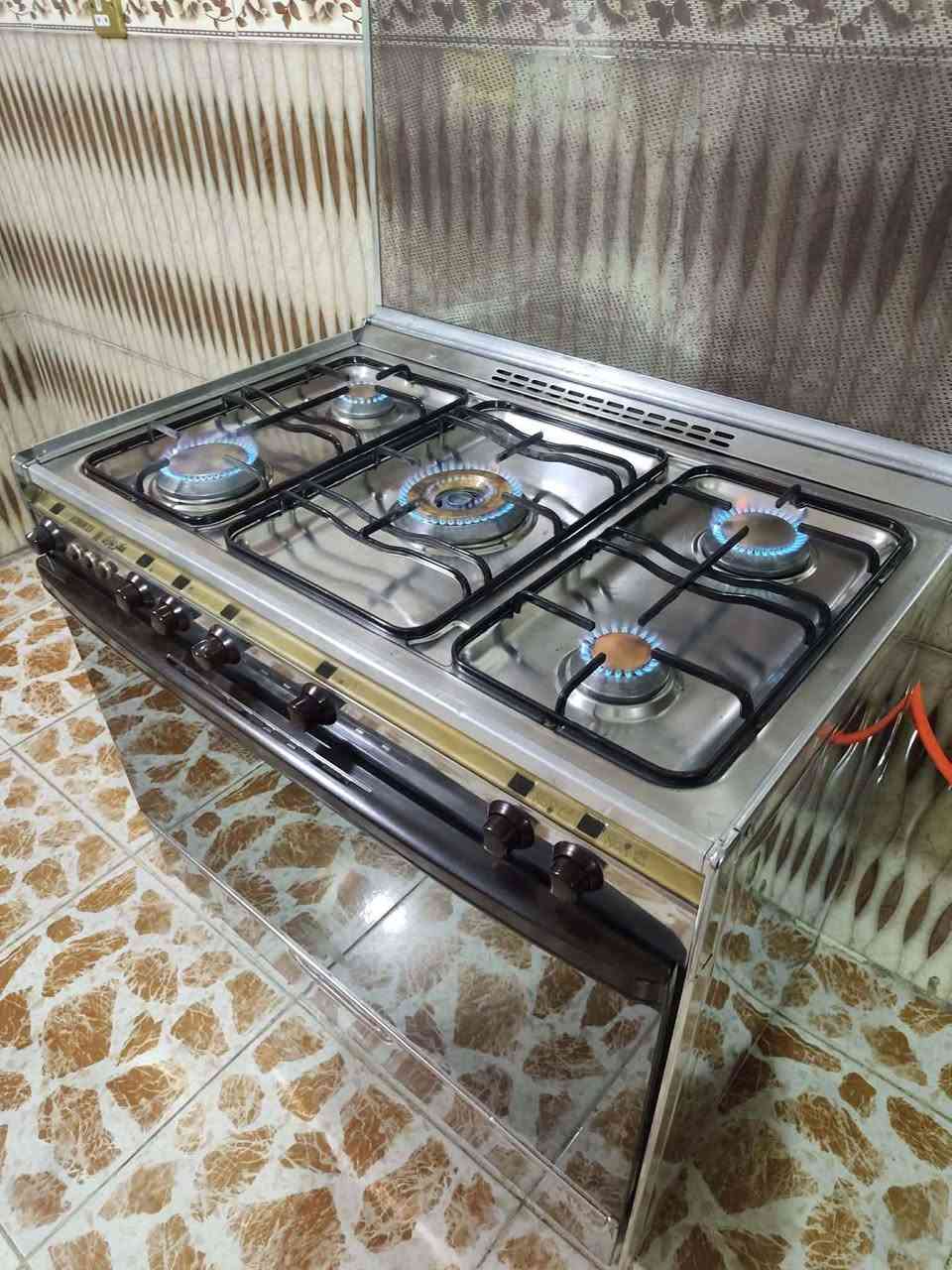 طباخ كريازي مصري 5 عيون 270 وبي مجال الدوره ابودشير واكوتوصيل بغداد, العراق


**إذا كنت صاحب هذا الإعلان وتريد حذفه لأي سبب، رجاءا أرسل رسالة إلى الدعم الفني**