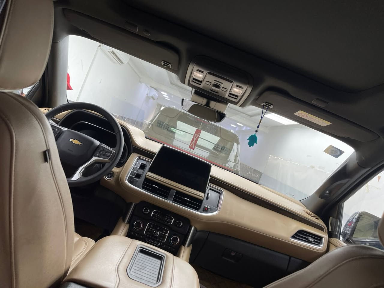 سلام عليكم البيع تاهو
موديل 2023 بريمي فوال الخير رقم بغداد انكليزي بسمي تحويل ثاني يوم رقم مميز 
جكات بنو رامه توقف ذاتي امامي خلفي 
حساسات امامي خلفي 
6 كامرات 360 
اتو علامه ذهبيه 
دوس كهربائي 
3 شاشات 
مكينه 5300 
ثلاجه 
سياره مغلفه ppf  ضمان 10 سنوات قبل 3 اشهر مسوي 
شارات ترحيب فوال معروف بريمي 
وكالت المنصور بعدهه بضمان 
ماشيه 43 
ملاحضه جاملغ خلفي صبغ مرجع بارد ومصبوغ 
الباقي كفاله عامه  
مكانهه بغداد 
لاتصال رقم ***********
سعر 580
