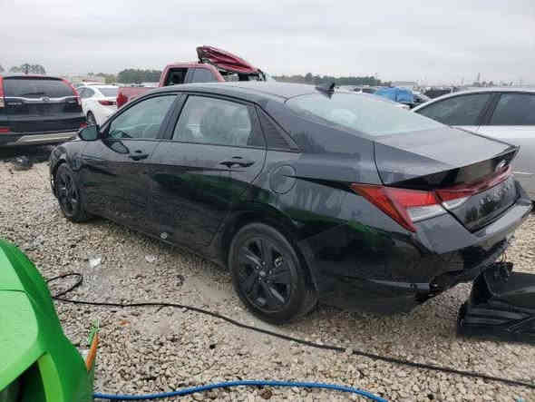 السلام عليكم 
النترا موديل 2022 أمريكي
حادث امريكا موضح بلصور 
الجاملغ الخلفي صبغ والأمامي بارد 
نص فول 
بصمه 
تحكم استيرن اربع جهات 
شاشه كار بلي 
تدفئه تبريد 
مكينه كير كفاله
مكينه الفين دوش
منضومه غاز 
 بصمه أبواب دخول ذكي 
شاشه اعطال 
وهواي مواصفات حلوه 
تحديد مسار 
مثبت سرعه 
حساسات إماميه 
توقف ذكي 
رقم بغداد
السياره حلوه وناعمه وخير من الله 
بيها ملاحضات بصيطه كشرتها حلوه مثل ما موضح بالصور 
السعر  165 بيها مجال للطيبين 
مكاني بغداد 
رقم الهاتف ***********
وبالخدمه
