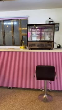 غراض سنتر متكامل للبيع وبالاضافه إلى المواد متوفره  كلهه درجه اولى ابي...