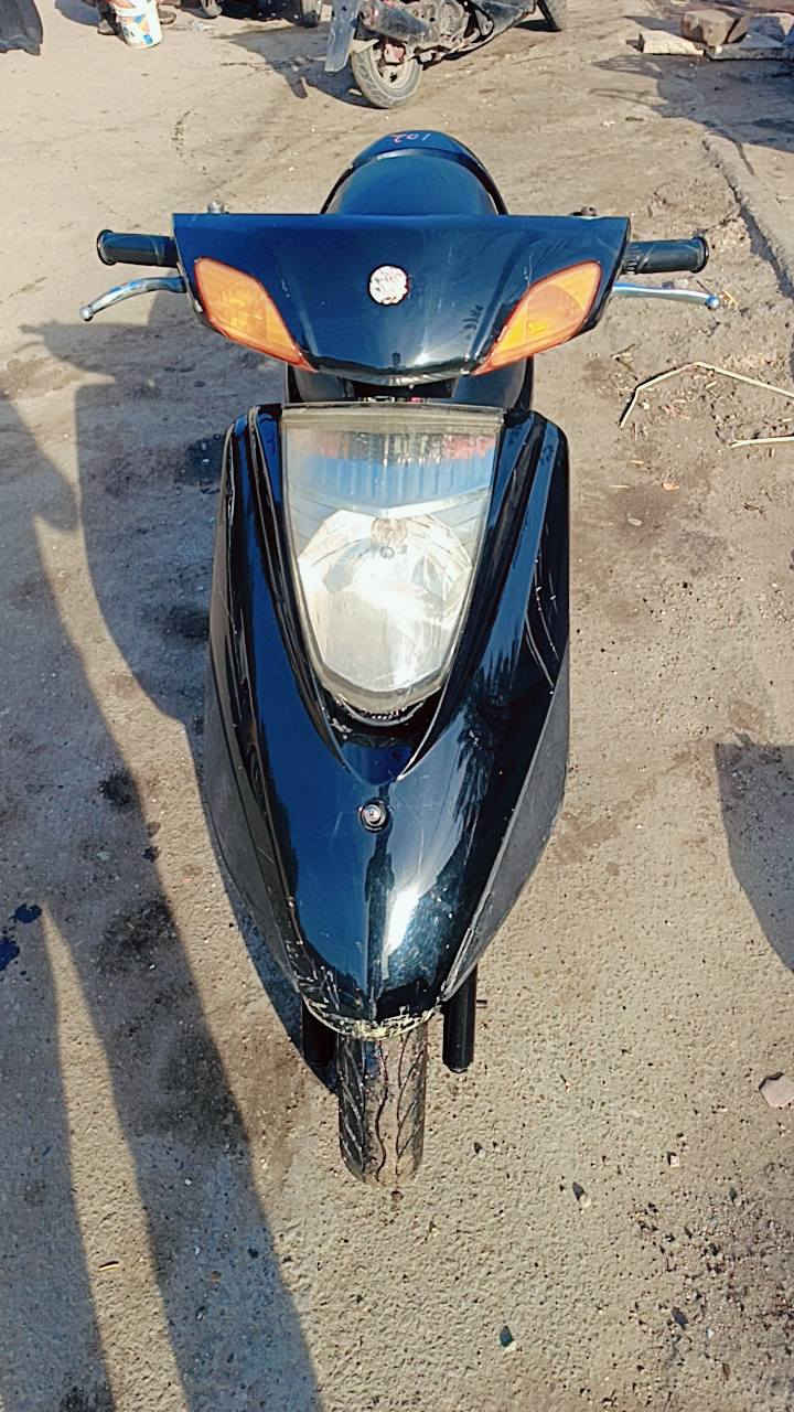 ا
لسلام عليكم بريز مكنية نظيفه نقص بس باتري
بغداد الحريه ***********
