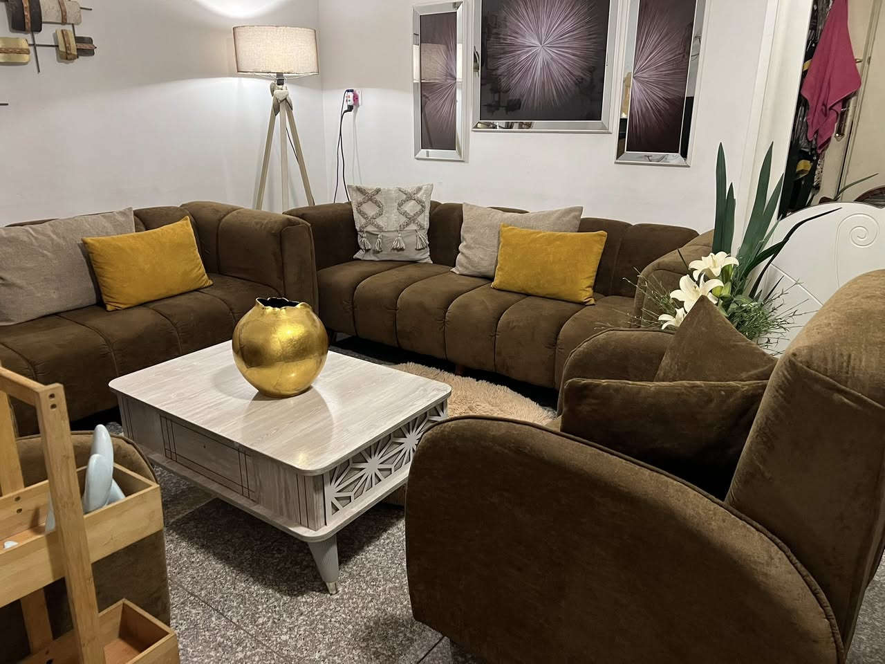 غراض للبيع جداا نضيفه تخم تركي بوهيمي ٨ مقاعد اي ظرر مابي اخو الجديد مكان بغداد الشراي يتفظل خاص


**إذا كنت صاحب هذا الإعلان وتريد حذفه لأي سبب، رجاءا أرسل رسالة إلى الدعم الفني**