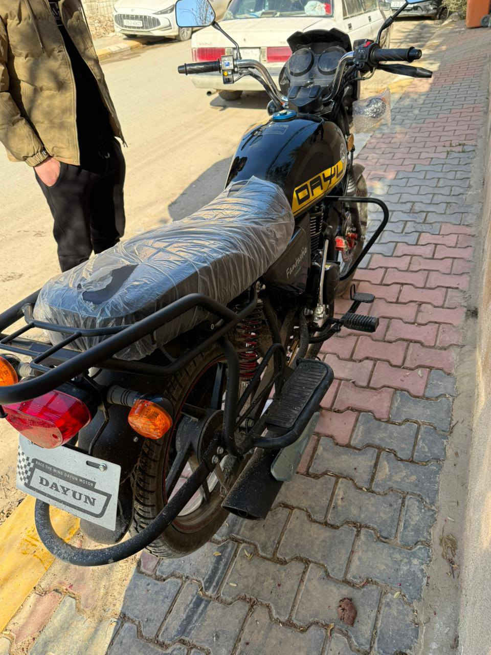 سلام عليكم دراجه دايون موديل 25صارلها سبوعين مشتريها زيرو مكاني تكريت شارع الاربعين السعر 1450الف وبيها مجال (***********)
