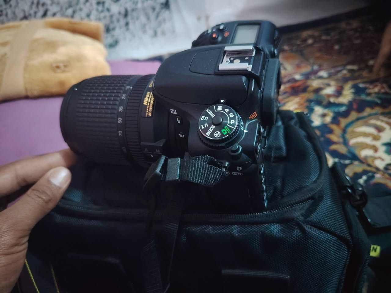 للبيع نيكون 7500 محلقات كامله كارتونه. عدسته الاصليه. شاحنه بطاريه الاصيل  نظافته 100٪ مكفوله. سعر مليون 150


**إذا كنت صاحب هذا الإعلان وتريد حذفه لأي سبب، رجاءا أرسل رسالة إلى الدعم الفني**