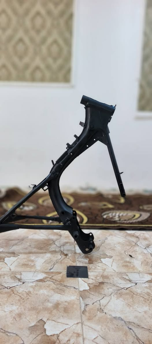 سلام عليكم شاصي نامه موديل 14اوراق اصولي مصبوغ وجاهز السعر خاص ***********
