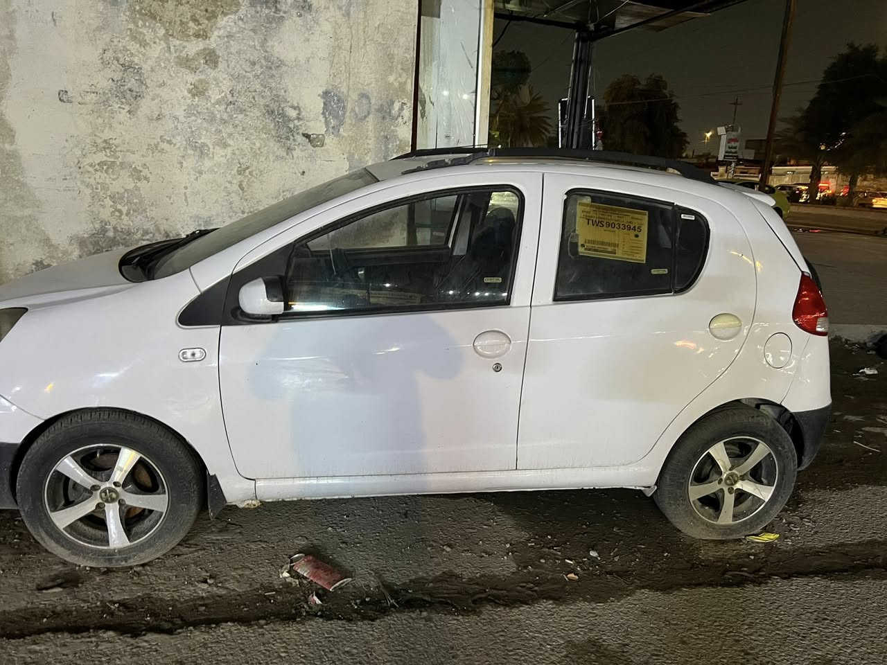 من رخصه الادمن سيارة بانرا فئه Lc موديل 2013 مكينه وكير مكفولات صدر جديد تخم تاير تبريد كهربائيات يحتاجله نواعم فقط مال بنيه سيارة وباسمه تحويل ماشيه 100 الف السعر 38 وبيه مجال للاستفسار ***********
