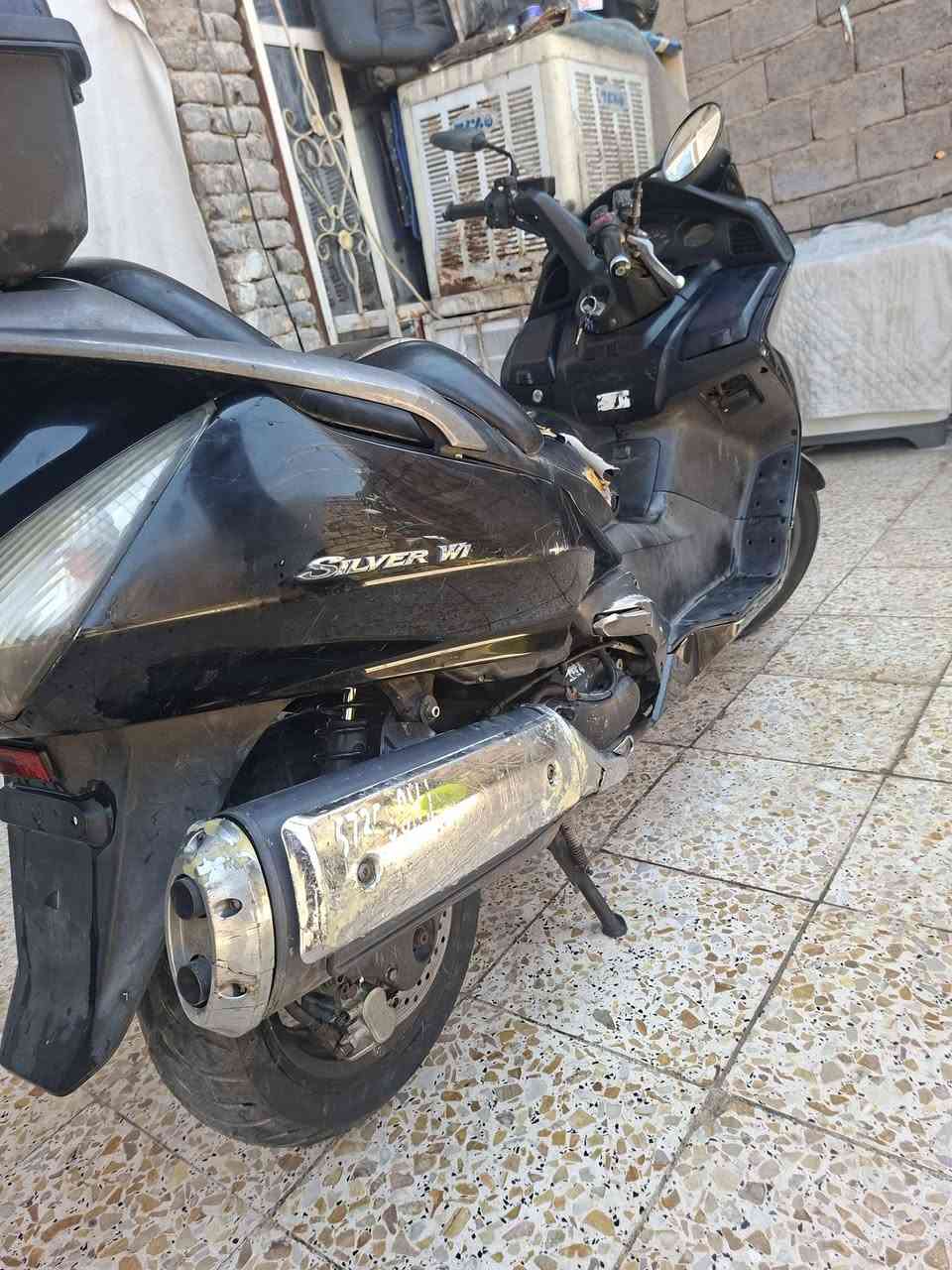 سلام عليكم .
بيع او مراوس
سلفر ونج ٤٠٠ كهربات كفرات كفالة نضافة كفر 85بلمية  دراجة بيها اوفر مود مكينة كفالة من تبخير وتنقيص شلعة معدل ١٦٠  ماشية ٤٧ مكاني بغداد الشعلة سعر 10اوراق بيها مجال قليل حك جية  *********** بغداد, العراق
