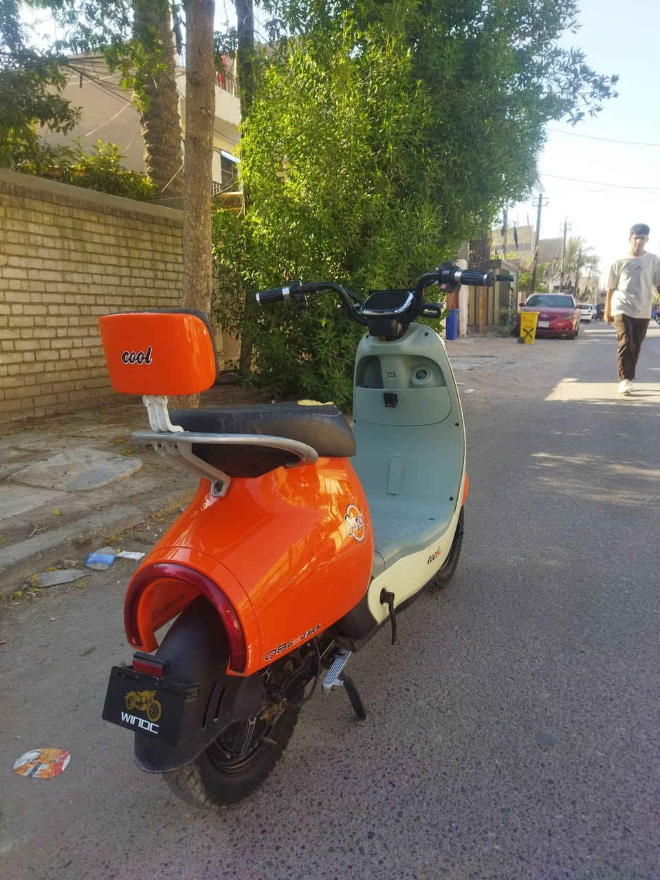 دراجه شحن نوع كلاسك
مديل 25 
شاحنه اصليه 
بصمه وسويج وكارت 
دراجه جديده وكامله كل نقص مابيه 
السعر 250 
بغداد الامين الثانية 
***********
