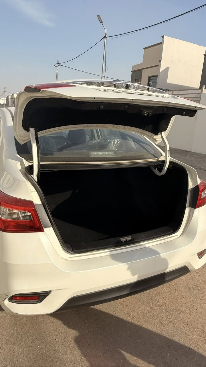 نيسان سنترا 2025 ماشية 8000السعر 125              التواصل ***********
