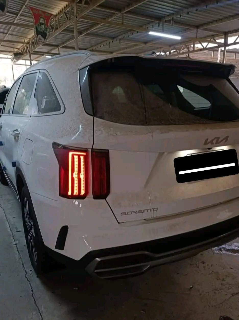 سلام عليكم 
سورنتو 2023 خليجي
ضمان الدوليه العراقيه
فول  مواصفات عدا البانوراما 1/1
مكفولة من صبغ وتبديل وبارد كفالة عامة 
ماشيه 25 الف 
بصمه تشغيل 
بصمه ابواب وصندوق 
تشغيل عن بعد. 
جميع الكشنات كهرباء 
اريل نفيگيشن 
لايت خمس عدسات 
لد امامي وخلفي 
حساسات كامرة شاشه 
صندوق كهرباء 
 6 سلندر 3500
وباقي المواصفات المعروفه
رقم بغداد بإسمي تحويل نفس اليوم
سيارة جديده بوضع الزيرووو سعرها معقول بلعافيه ع الياخذها
ملاحظة:  بيها رصعه بسيطه بدون شخط. 

رقم صاحب السيارة ***********

السعر :: اطلبه بالتعليقات يصلك خاص 📩

#ادارة_الصفحه ⚡

ملاحظه / 🔴
مدير الصفحه غير مسؤول عن بيع وشراء واصوليات السياره نحن صفحه لعرض السيارات فقط.
