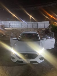 سياره ام جي ZS. موديل 2024      دمكينه 1500 فول مواصفات عدا الفتحه  لا...