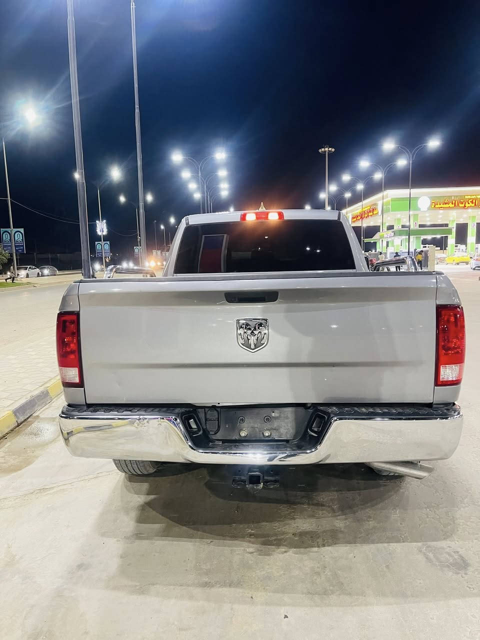 سلام عليكم دوج رام كلاسك مديل 2019 بدي طويل باب قصير
سياره خير من الله زيرو حداديه صدر كير مكينه تخم تاير تبريد 
ضرر جاملغ جهت السايق باب سايق مرشوش نص 
محرك6v 3.600
ويل بلادي سيار فول من امريكا
رقم جديد هزه جديده بسمي سياره رقمها بغداد
ماشيه5700 ميل 
مكان سياره واسط كوت مركز مدينه 
الاستفسار اكثر تصل ***********//***********
