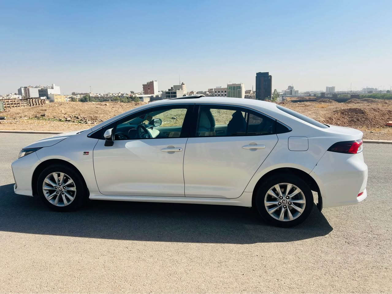 تۆیۆتا کرۆلە شەریکە جیهان ٢٠٢٣ فول فولە سلایتە  بێ سبوخ یەک بست تحدیلی هەیە ٥٨٠٠٠ هەزار کم رۆشتوە 
هەولێر 
*********** أربيل, العراق
