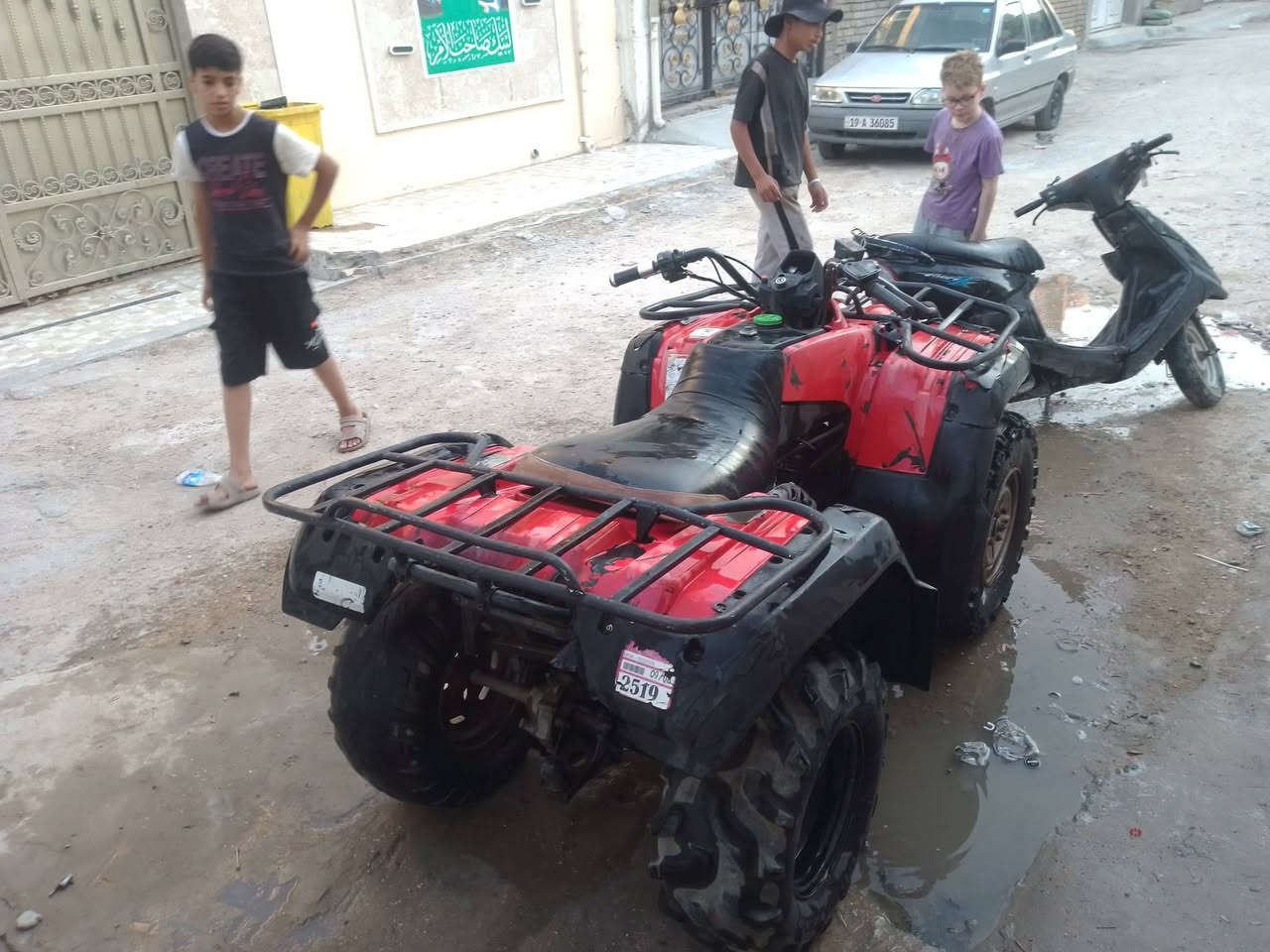 دراجه رباعيه خدمسه كير
حجم كبير ياباني السعر ٦٠٠  الف
***********
