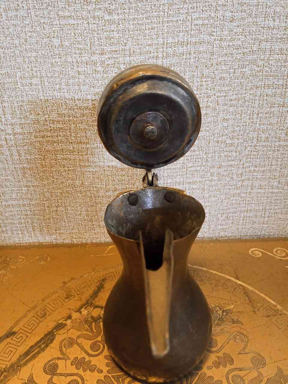 دله سوري انتيك من النوادر عمل رسلان القياس 25 سم


**إذا كنت صاحب هذا الإعلان وتريد حذفه لأي سبب، رجاءا أرسل رسالة إلى الدعم الفني**