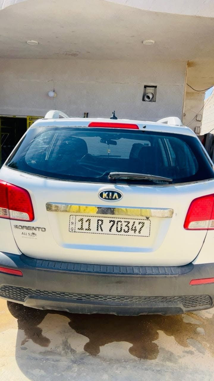 سورنتو ٢٠١٢ وارد أمريكي مكينه ٢٤٠٠ دوش المرغوب بيهه جاملغ امامي بدون دواخل بيهه مكانات صبغ ابيع حزام رقم بغداد بسمنه خمسه راكب نص فول السعر ١١٥ بيهه مجال وهذا رقم صاحب السياره اني مكلف بالنشر مكان السياره كربلاء ***********
