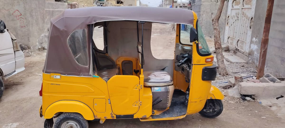 سلام عليكم تكتك موديل 22 رقم وسنويه تحويل ثاني يوم قطرة صبغ مابيهة ابلاديه بيهة بدايت خياس بدوس وجادر شويه تعبان سعر8 ونص بيهة مجال قليل بغداد الرئاسه العبيدي شارع عشرين *********** خابر وتدلل اني مكلف
