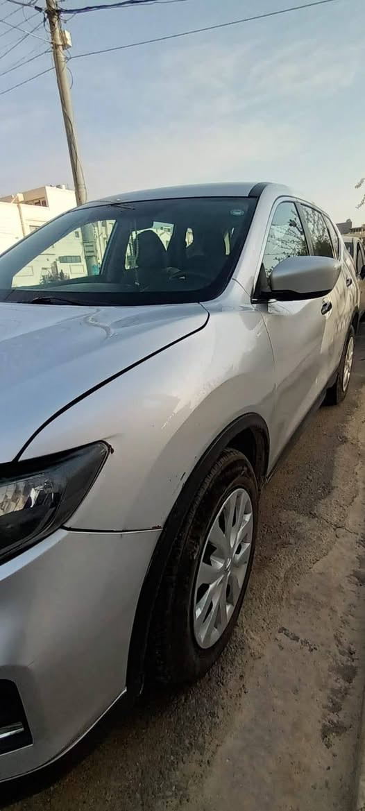 Nissan rogue 2018 SV
چوار پارچەی سبوغە بێ ناوی گێڕو مەکینە تحویل بە شەرت 
*********** أربيل, العراق
