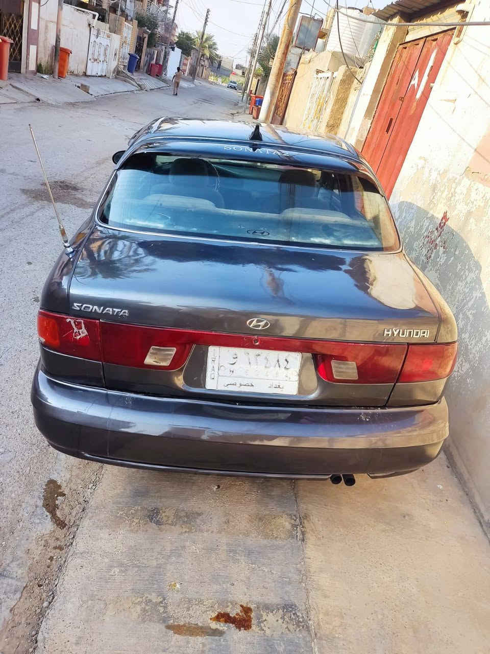 السلام عليكم 
سوناتا ٢ 1994 اوتماتيك ‏‪***********‬‏
مكينه كايمه كير جديد 
صدر امامي خلفي جديد 
السياره بسمي هزه جديده رقم انكليزي بغداد 
كهربايات كامله منضومة بانزين جديده كامله 
باتري جديد تخم تاير ويل جدد السياره كلش جديده واحلاه من الصور بس السياره كايمه مكينتها واكعتلك مال مكينه السعر ٣٥ وبيها مجال بعقوبة, ديالى
