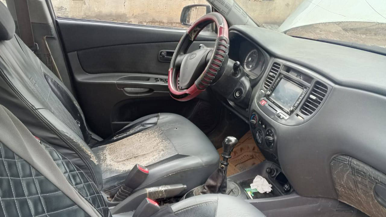 سياره للبيع كيه ريو كير عادي الرقم ذي قار مشروع وطني راعيه موجود في ميسان 
موديل 2006
مكفوله من كولشي فقط المكينه بيها خيط 
المكينه 1400
السعر 60 
رقم صاحب السياره ***********
