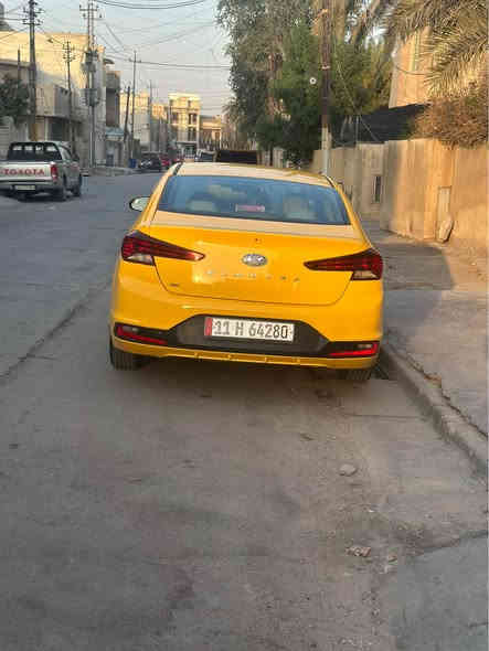 النترا للبيع موديل 19 وارد امريكي
ماشيه 85 الف  
 السياره ليبل واحد
مبدل جاملغ وبنيد 
كير ATالمرغوب بلادي ممفتوح
محرك 2000 دوش بلادي ممفتوح 
مواصفات se 
شاشه تحكم ستيرن جهتين 
ردار خفي 
عدسه زنون
السياره مدوشمه جديد
صبغتها جديده 
ادامه جديده مناقصها شي 
السياره جاهزه ربع متصرف عليه 
العنوان جميله شارع خير الله
الرقم *********** بي واتساب بغداد
