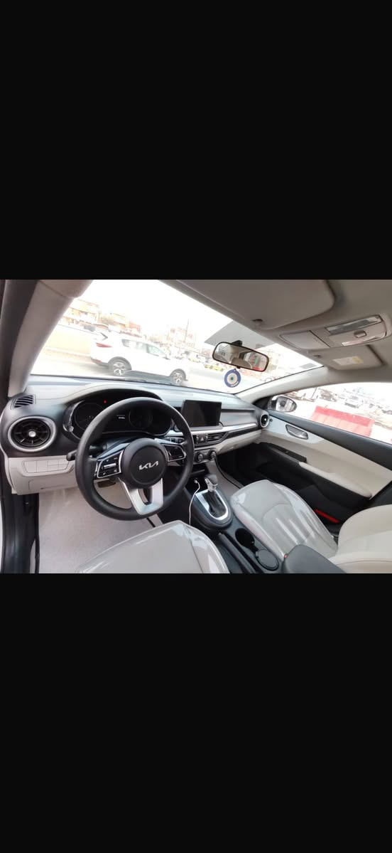 كيا سيراتو 2024خليجي كوري محرك 2000 دوش وكير ايتي ماشيه 36 بيه جاملغ وبنيد مصلح بدون دواخل ابد موصفات عاديه تحكم ستيرن ساس خلفي لد امامي مدوشمه عام شاشه وكامره  الشراي يتصل لين مكلف بلنشر السعر 170 سياره شرط تراي زيرو مكان السياره الزعفرانيه رقم الهاتف ***********
