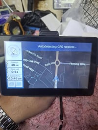 شاشة جي بي اس • جديد • غير مستعمل