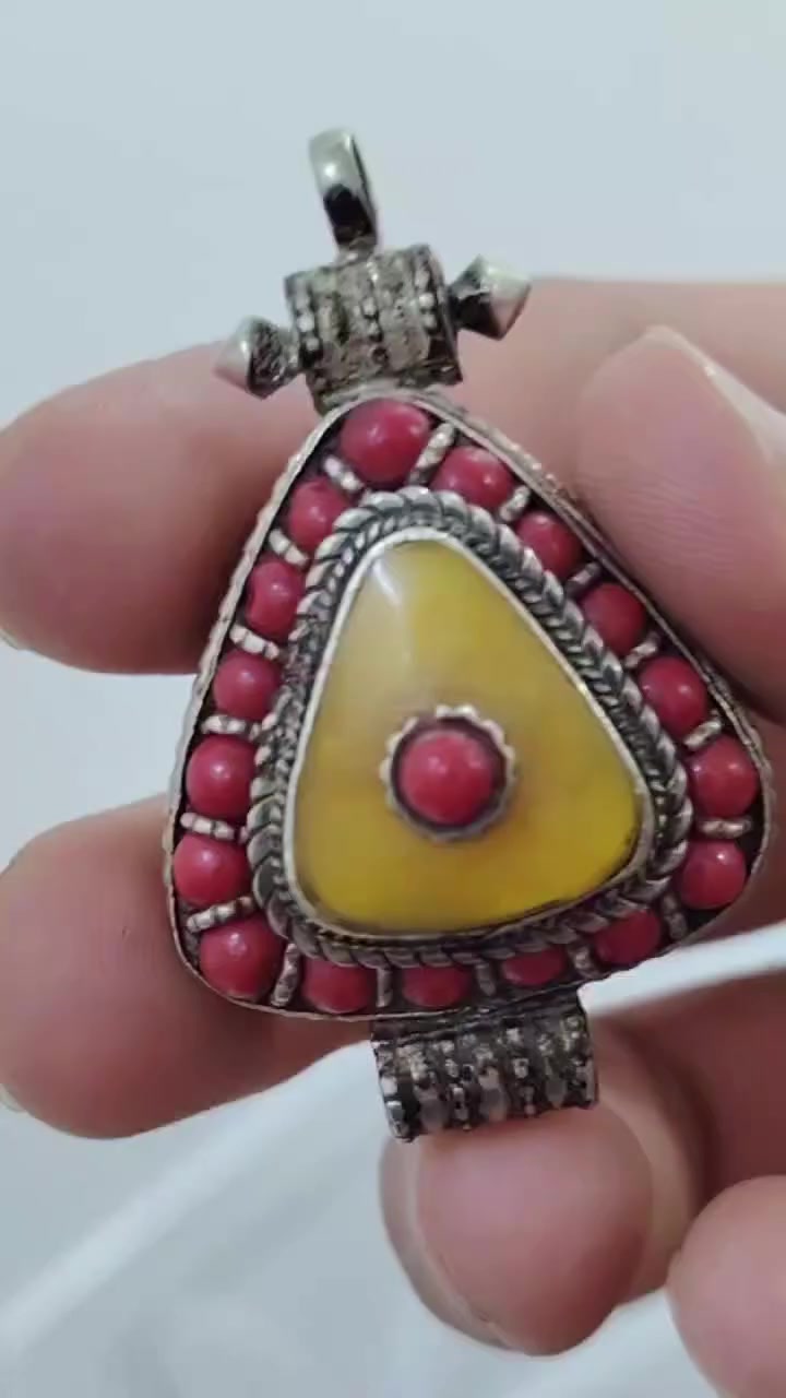 كلاده كهرب بولندي  تطعيم مرجان طبيعي انتيكه قديمه .للبيع


**إذا كنت صاحب هذا الإعلان وتريد حذفه لأي سبب، رجاءا أرسل رسالة إلى الدعم الفني**