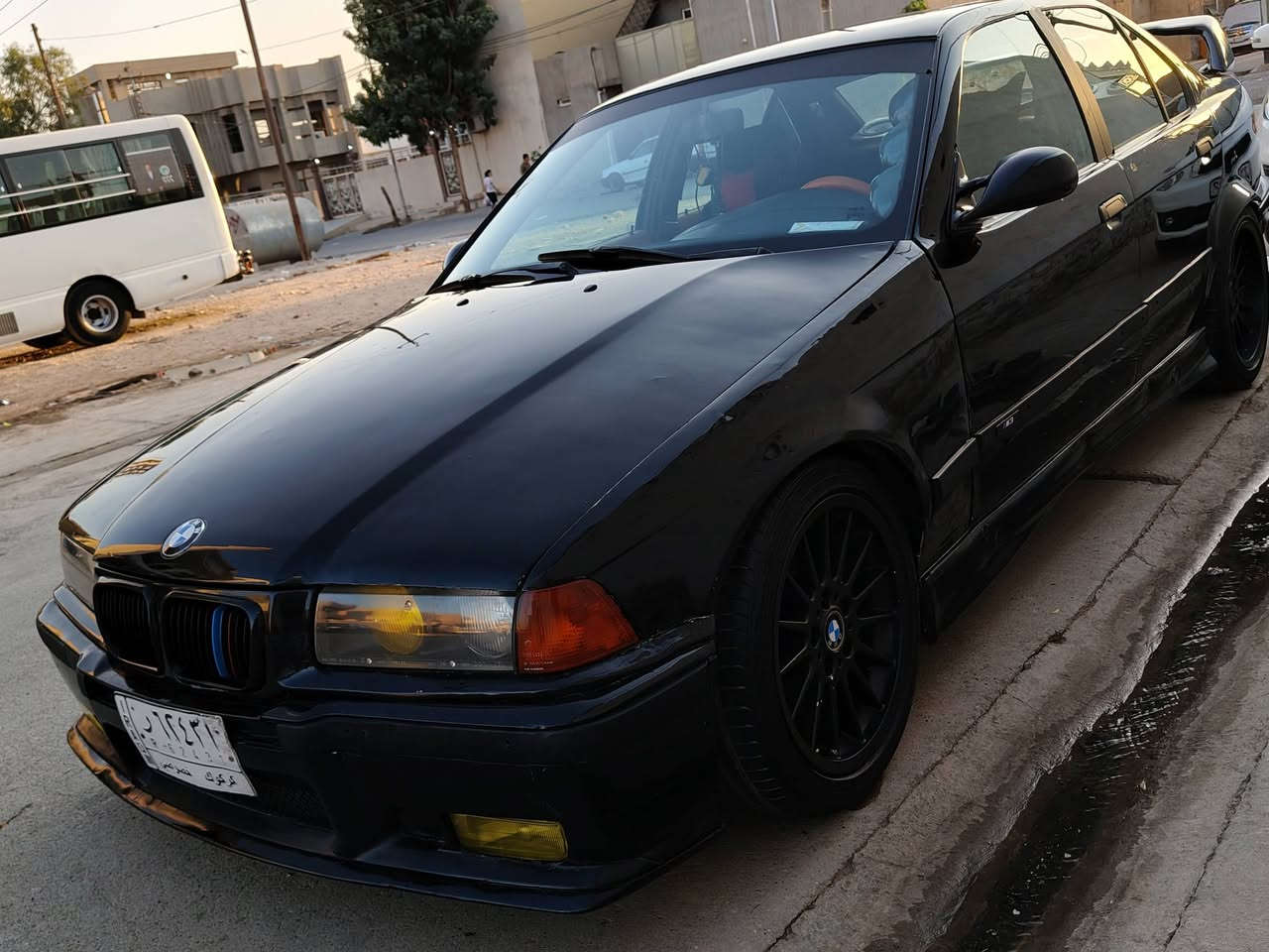 Bmw e36 للبيع
موديل 91 رقم كركوك  شرط التحويل
سنوية 2027 بيهة بطاقة بنزين
محرك 28 كبس ( بيهة خيط بغار )
بيهة جاملغ كدام طرف السائق 
دشبول ايرباك 
سلايت
بيهة تبريد بس ميشتغل (اغراضة كلة موجود)
سستم سماعة 
هاندبريك رياضي 
ويل نيو بي بي اس 
(بيهة نواقص قليل)
مكاني كركوك
سعرة 39 و بيهة مجال 
*********** 📞
