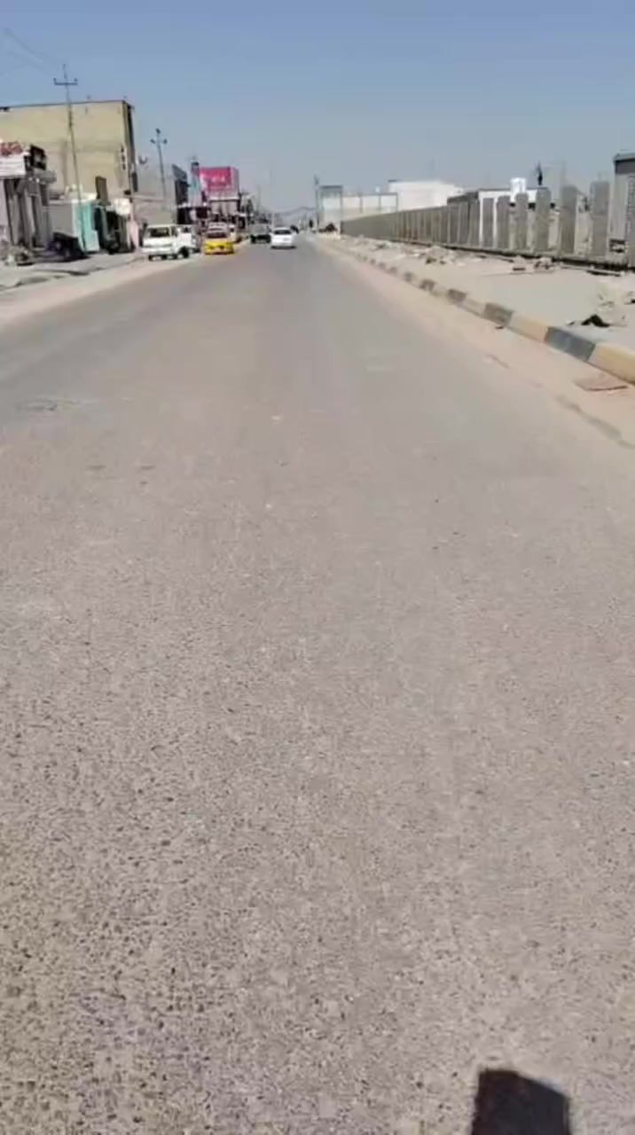 يالله . بناية تجاربة مساحتها ١٠٠متر ٣ طوابق / بناء طابوك جمهوري / حي الميلاد خلف مبنى المحافظة الجديد مقابل حديقة عامة / بسعر مناسب / ٣٥٠ مليون 
للاستفسار / ***********
