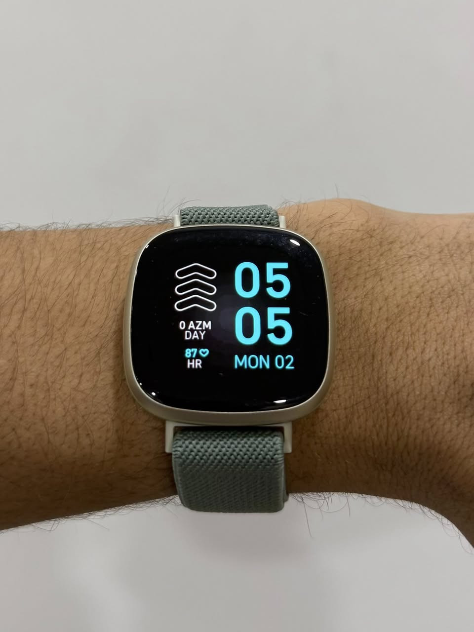 وصلنا حديثاً ساعات وباندات ماركة Fitbit الأصلية
إذا تحب تتابع صحتك ولياقتك بطريقة ذكية وعصرية، ساعات Fitbit توفر لك:

❤️قياس نبضات القلب

💤تتبع النوم

🚶🏻حساب الخطوات والسعرات الحرارية

🏋️متابعة التمارين الرياضية

🔋بطارية تدوم لعدة أيام 

تصميم أنيق يناسب جميع الأذواق

متوفرة بعدة موديلات وألوان

توصيل سريع لجميع المحافظات


**إذا كنت صاحب هذا الإعلان وتريد حذفه لأي سبب، رجاءا أرسل رسالة إلى الدعم الفني**