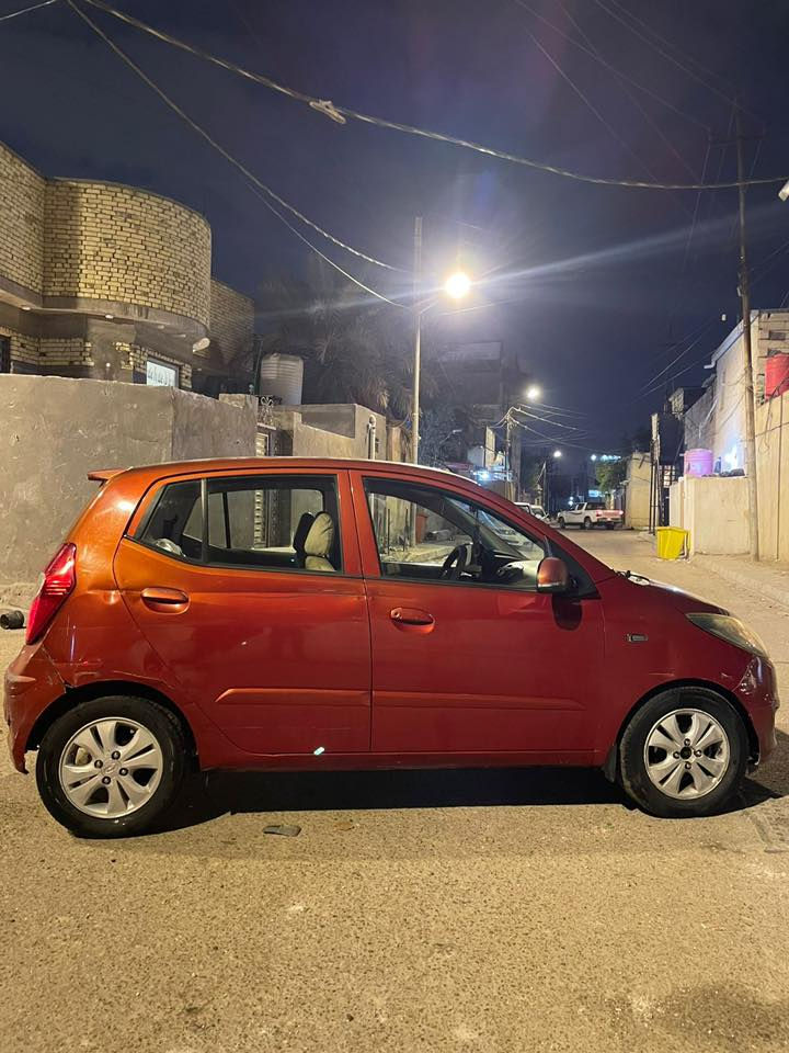 سلام عليكم
i10 للبيع 
موديل 2013
السيارة كدامكم مثل ما موضح بل صور 
السعر 68 وبيهـا مجال  
مكاني بصرة :***********

