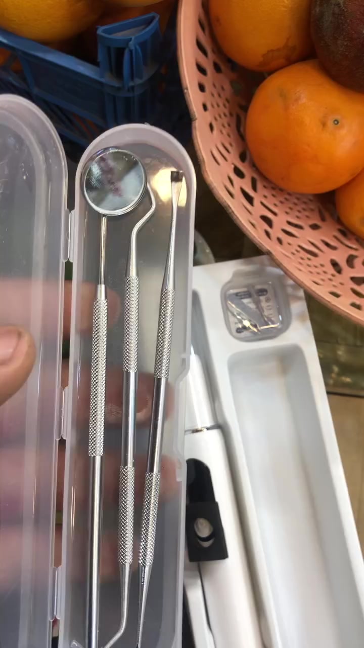 سلام عليكم منشور يوجع 😂 منضفهً اسنان طبيه كلش مرتبه تشتغل حساس لمس وهواي سوالف وياها عده كامله طبيه اطونه سعر وبلعافيه شرح بفيدو


**إذا كنت صاحب هذا الإعلان وتريد حذفه لأي سبب، رجاءا أرسل رسالة إلى الدعم الفني**