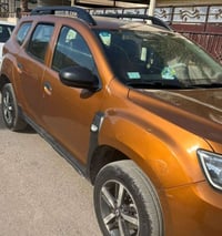 للبيع رينو داستر 19 بسعر مناسب .. ماشيه 100 ألف 07717677420