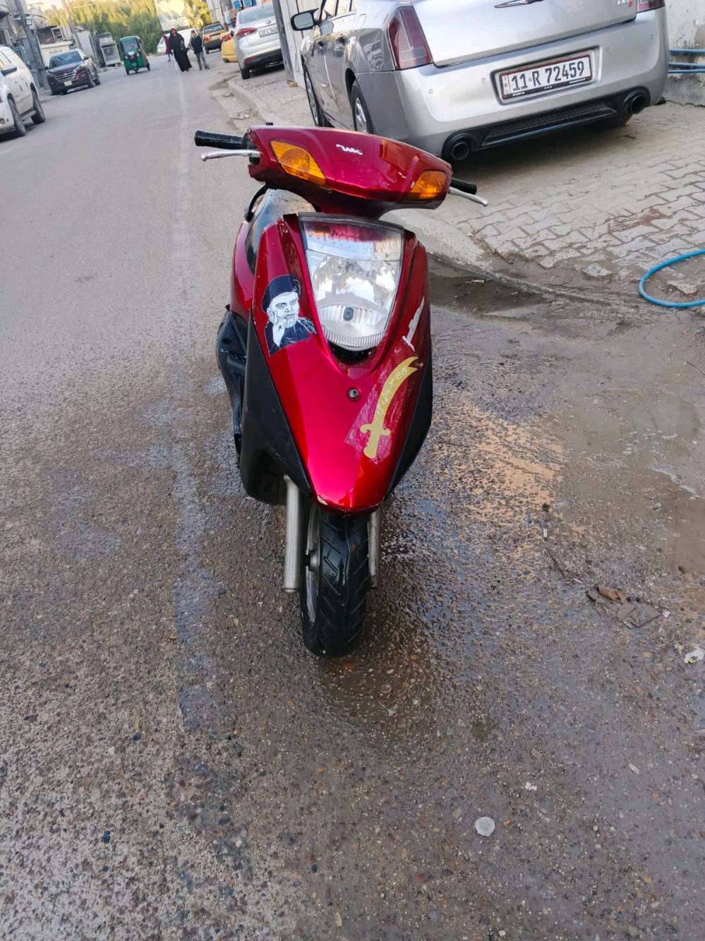 دراجه بريز دراجه نضيفه وجديده والسعر 450الف ودراجه  بيه صوت اكلج خلفي بس و باتري يحتاج شحن والعنوان بغداد الحريه 