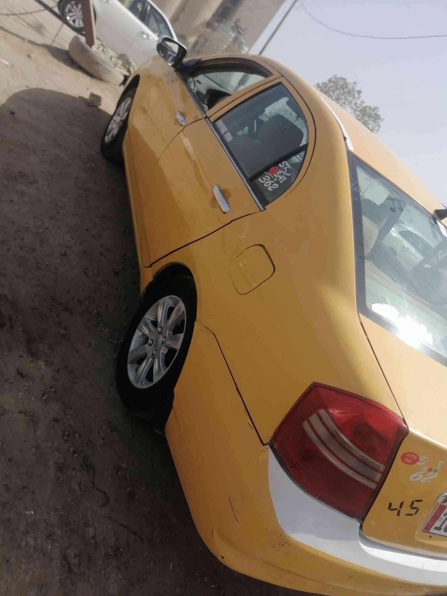 السلام عليكم
للبيع او مراوس 
ليفان 620 رقم بابل بسمي سنويه ل 29 هزه جديده  مصفره هيئة وغرامات 
كير ومكينه مكفول 
منضومة بانزين جديده
كهربائيات كله شغاله 
تخم تاير 
نقصه بس التبريد 
خياسات ملكوطه 
بيه دحجه باب السايق بگد الشبر 
مكاني ديوانيه 
رقمي ***********وات ساب
السعر 38 وبي مجال للشراي
