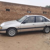 اوميغا ١٩٩٢ • مكفول محرك وكير • دواخل اسود