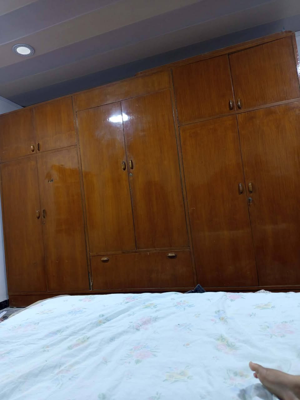 غرفه للبيع
السعر 600 الف وبيها مجال قليل


**إذا كنت صاحب هذا الإعلان وتريد حذفه لأي سبب، رجاءا أرسل رسالة إلى الدعم الفني**