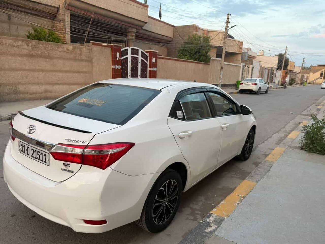 كورلا خليجي/شركة عامة 2015

مكينة 1600 

اشاير بالمري

لايتات زنون

شاشه كار بلي

كامره خلفية

ويل 18 وتخم تايرات جديد

كير/ مكينة/ صدر/تبريد / دسكات /كلها مكفولات

بيها نص جامرلوغ عكس السايق بي شويه صبغ وشويه من الباب بدون دواخل بدون ايرباك 

العنوان/صلاح الدين /قضاء بلد

السعر /143 وبيها مجال

‭0780 313 9597‬
