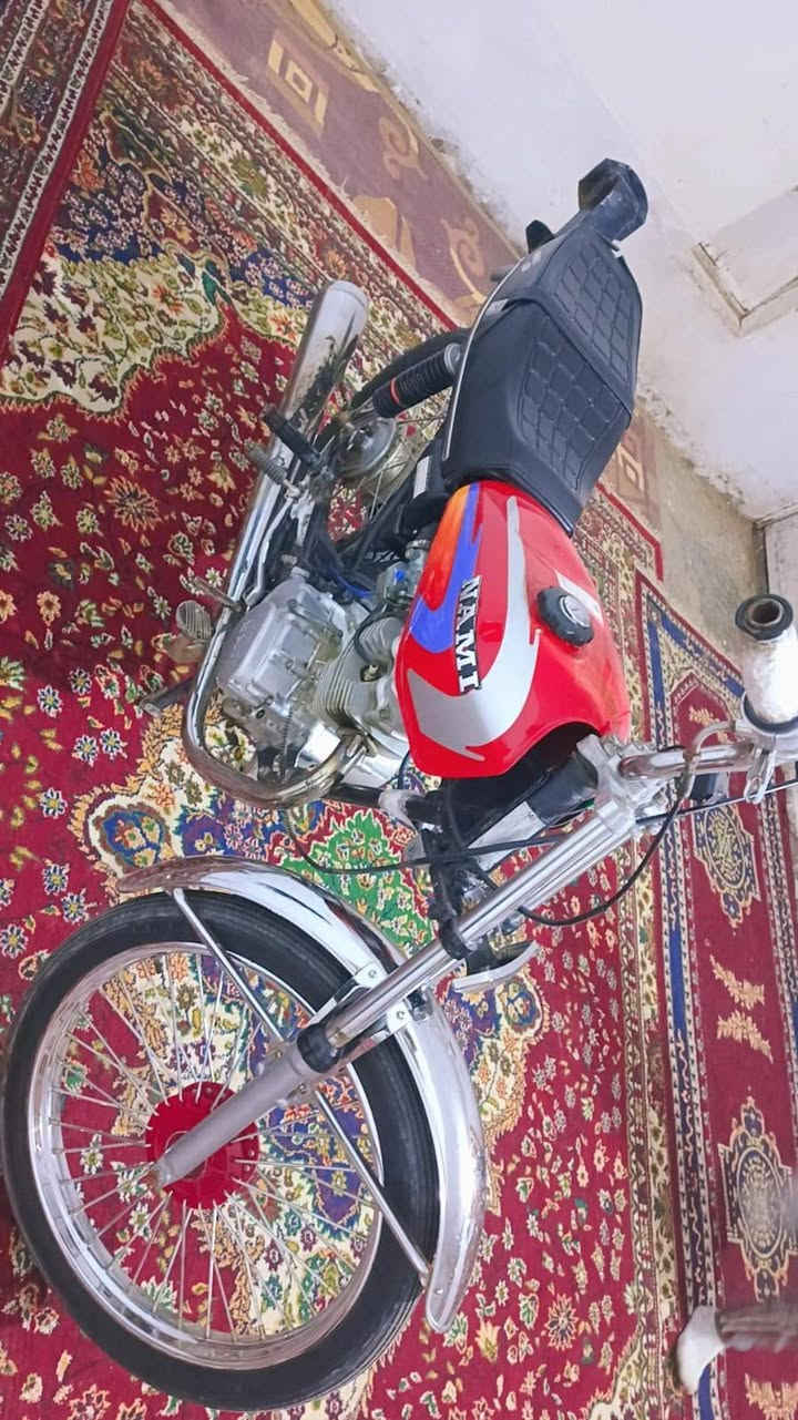 للبيع شلامجه كامله من كلشي كلك مكفولة سعر 500 بيه مجال ***********
